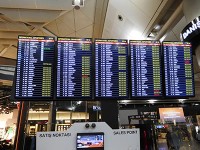 イスタンブール空港掲示板