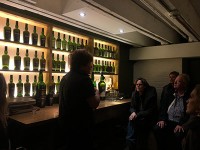 アードベッグ蒸留所の秘密の小部屋。ツアーの試飲で。