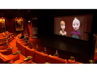 映画館も常設。アナ雪を上映していました。