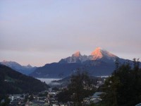 ヴァッツマン山の夕日