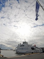フェリーにてキフヌ島へ