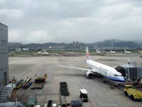 松山空港