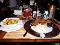 チーズコロッケとロゼビール
