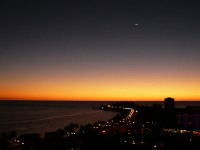 ホテルの部屋からの夜景。