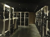 瓶貯蔵庫