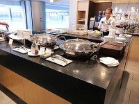成田空港KLラウンジ