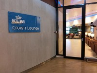 クラウンラウンジ