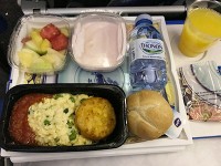 KL機内食