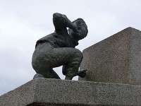 少年の像