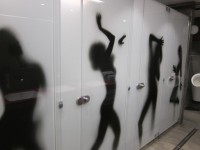 トイレの個室には…