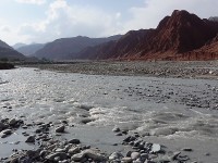 カラクリ湖からの帰り道（オオタ川）