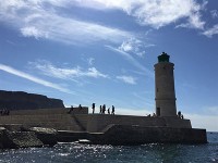 Le phare de Cassis カシ灯台。こういう景色イイよね！