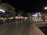 夜のカシ港