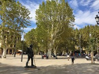 画家　ポール=セザンヌの銅像。そう、ここエクスはセザンヌの生まれた町。