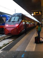 ベネチア発の列車。イタロ。