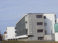 バウハウス本校舎