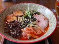 日本食カフェのラーメン