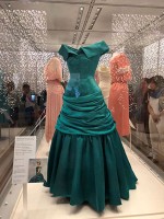 ダイアナ展 衣装