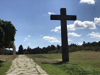 森の墓地