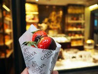 GODIVA 「チョコレート・ディップド ストロベリー」