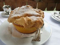 オーストリアの郷土料理デザート ザルツブルガーノッケルン
