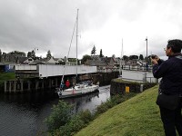 Fort Augustus橋が動き船が通るところ（２）