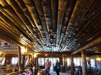 Old Faithful Inn 内部-2