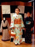 素敵な着物を着て、嬉しそう！