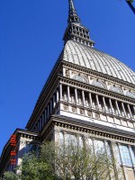 「モーレ・アントネッリアーナ」の塔