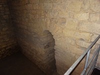 国立マシャード・デ・カストロ美術館（ローマ時代の遺構の上に建つ）