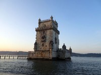 ベレンの塔。1520年に完成、かつては河口の要塞、航行監視と徴税、そして灯台、さらに水牢までが設備されている。