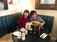 Huffkinsにてランチ