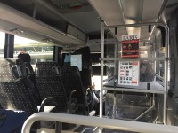 シャトルバス