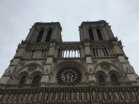 じゃ～ん、ノートルダム寺院。
