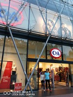 ファストファッションのC&A　どこにでもありました～