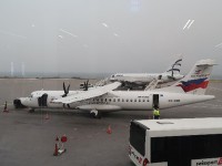 プロペラ機