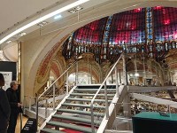本館グラスウォーク