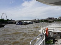 ロンドン水上バスから