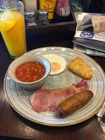 カフェで朝食