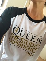 Queen Studio ExperienceＴシャツ