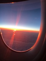 窓の外を見ると、夕焼けが。