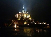 夜のモンサンミッシェル