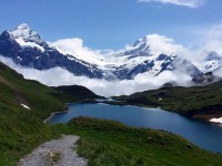 ファウルホルン下山中、バッハアルプゼーの池