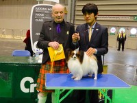 ハンドラーさんとジャッジの方と記念写真です