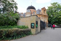 グリニッジ王立天文台　お隣に旧天文台がある。子午線はそちらに。
