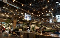 オスロ市内にあるマートハーレン(Mathallen)市場