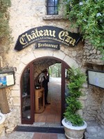 Chateau Ezaに到着