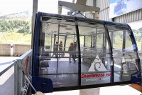 ディアボレッツア展望台へ向かうロープウエイ