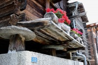 ネズミ返しの小屋