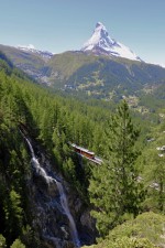 フィンデルバッハの滝とゴルナーグラート鉄道